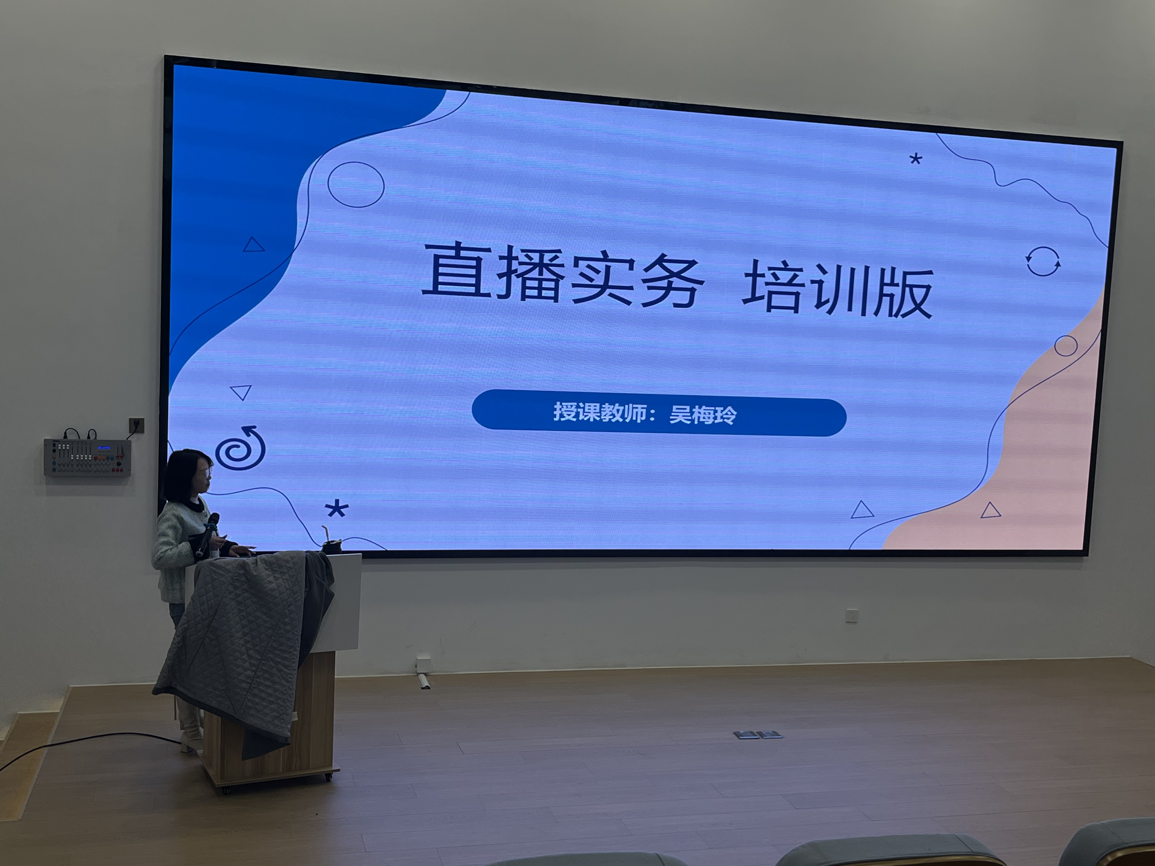 9d6727e12df08a917eb922669bf6f62.jpg 9d6727e12df08a917eb922669bf6f62.jpg